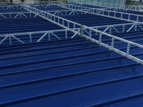 Thi công 500 m2 mái xếp tại bến cát bình dương 