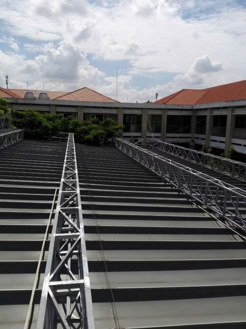 thi công mái xếp nhà xưởng Bình Dương
